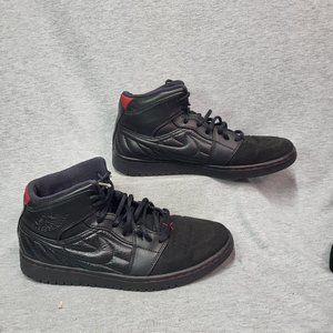 Nike Air Jordan 1 Retro 99 model 654140-001 Size 9.5.